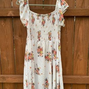 Fitted white floral print dress